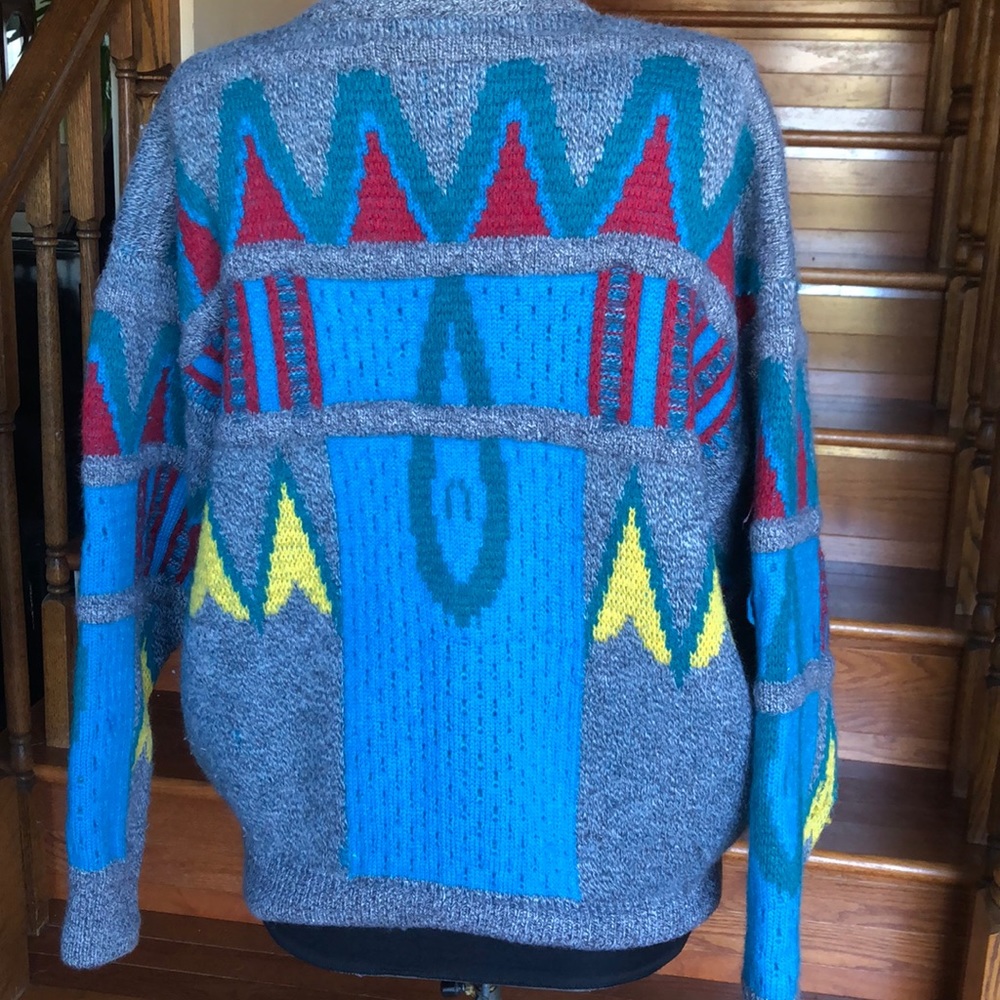 Coogi Sweater - Picture 4 of 9